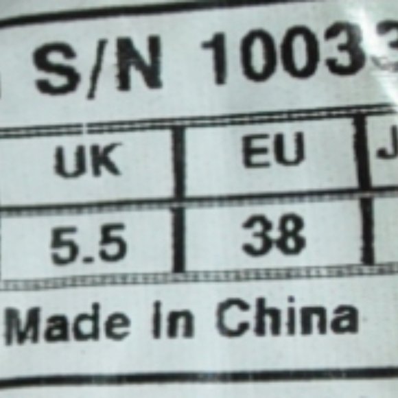 Waterproof Leather UGG Boots Gently Used - Picture 2 of 5